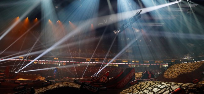 Paris retient son souffle à un mois de son 40ème Supercross