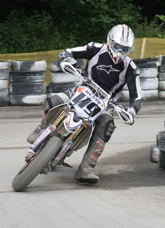 Kevin Vanmassenhove, vainqueur des deux manches chez les Nationaux 250/450.