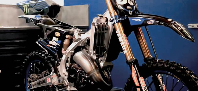 Vidéo : dans les coulisses de la préparation des YZ125 GYTR du team MJC Yamaha