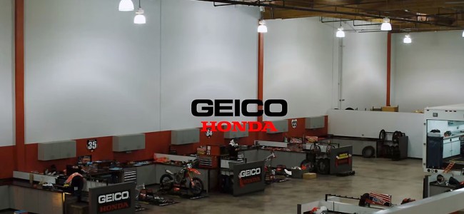 Vidéo : en visite au Race Shop du team Honda Geico