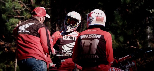 Vidéo : le team Honda SR Motoblouz se prépare pour la Pro Hexis Sand Race