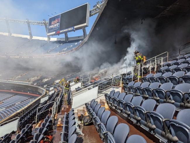 Supercross : incendie dans le stade de Denver