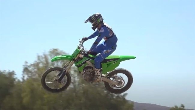 Vidéo : Jason Anderson pousse la nouvelle KX250 2023 dans ses derniers retranchements