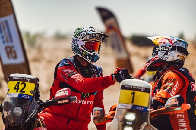 Adrien Van Beveren au pied du podium sur le Rallye du Maroc