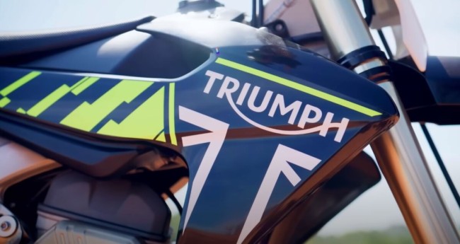 La Triumph TF 250-X sous toutes les coutures