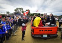 Vidéo : les pilotes défilent face à la foule sur le Motocross des Nations