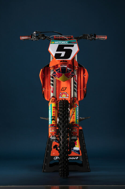 Photos : la KTM officielle de Lucas Coenen à la loupe