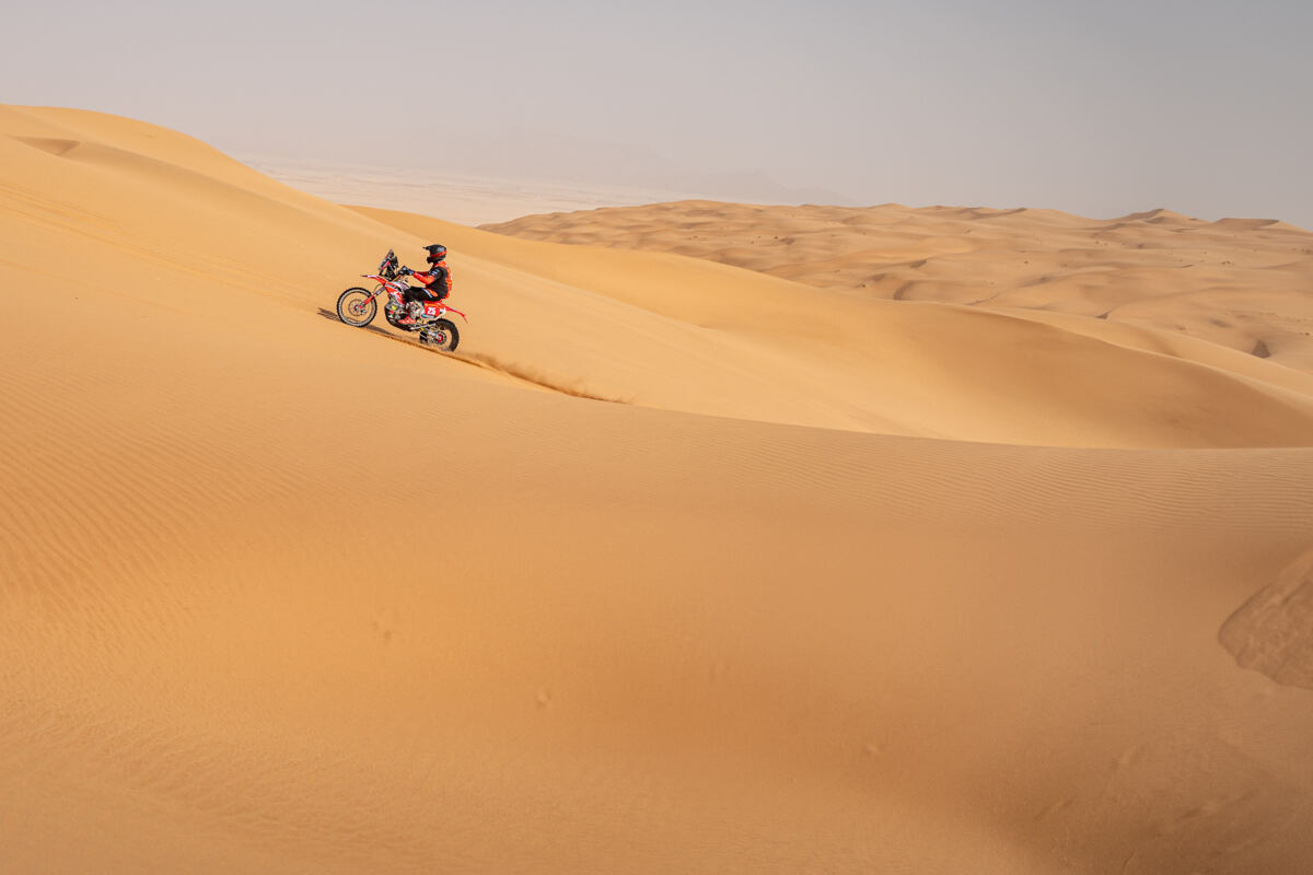 Sklyler Howes et Adrien Van Beveren dominent la 11ème étape du Dakar, Luciano Benavides s’installe en tête du provisoire